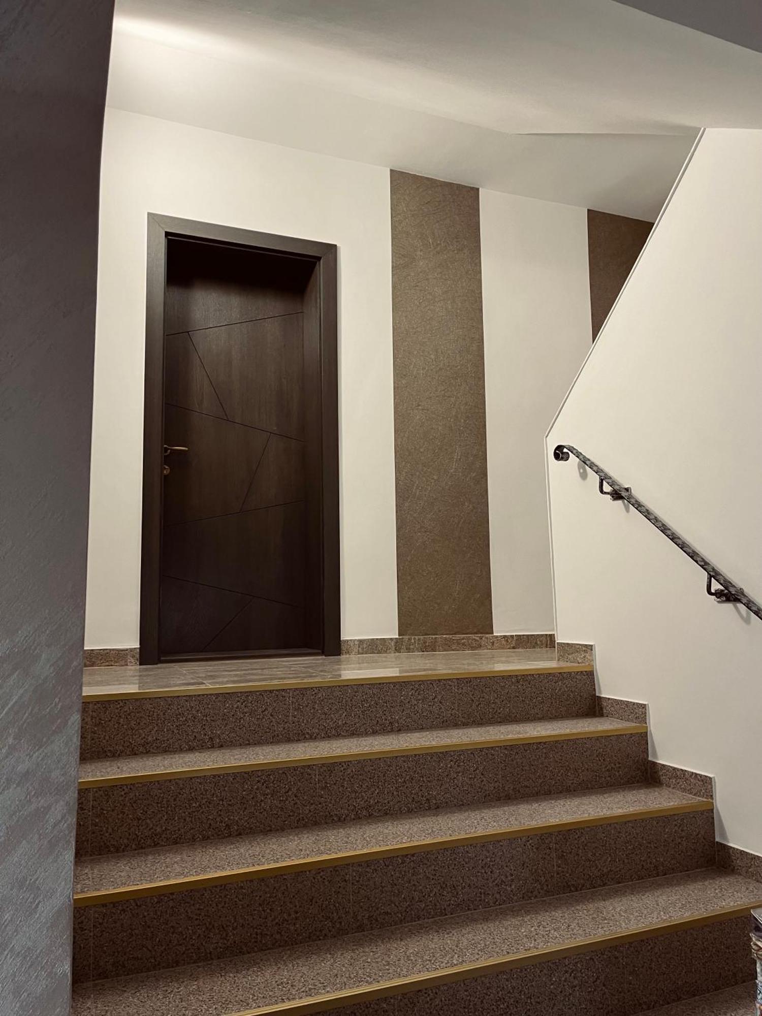 Отель Random House Брашов Экстерьер фото